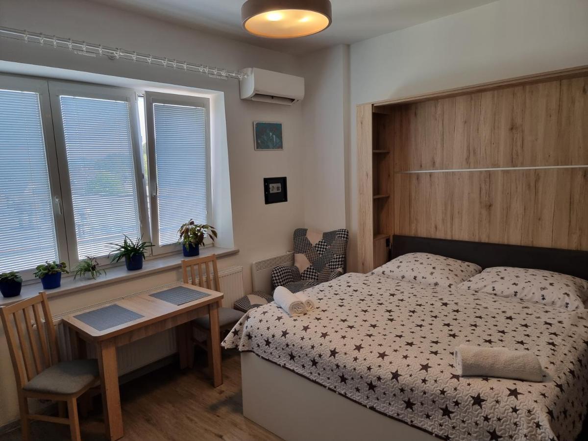 Garsoniera Dukla 289 Apartman Decin Kültér fotó
